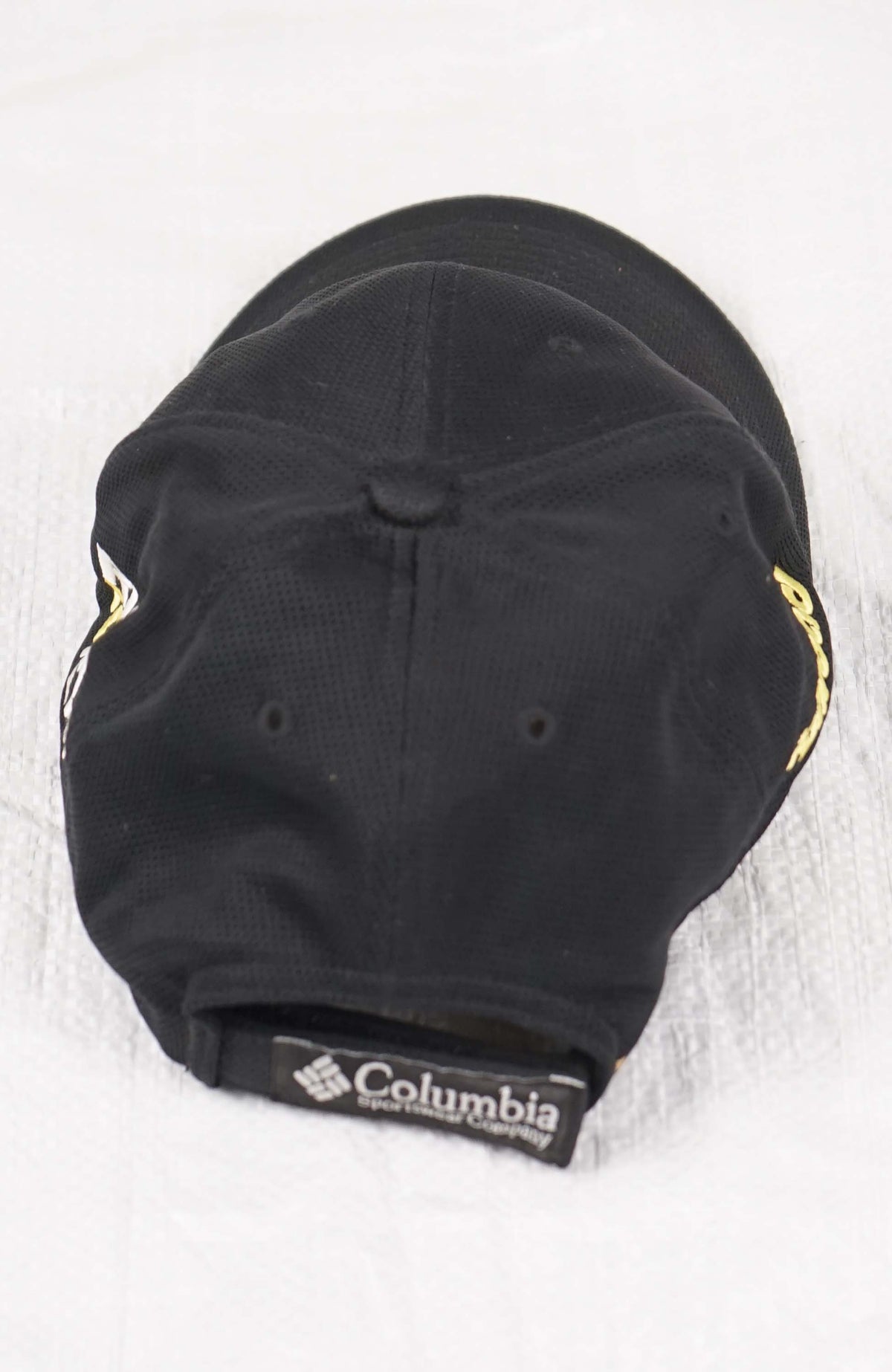VINTAGE COLUMBIA HAT