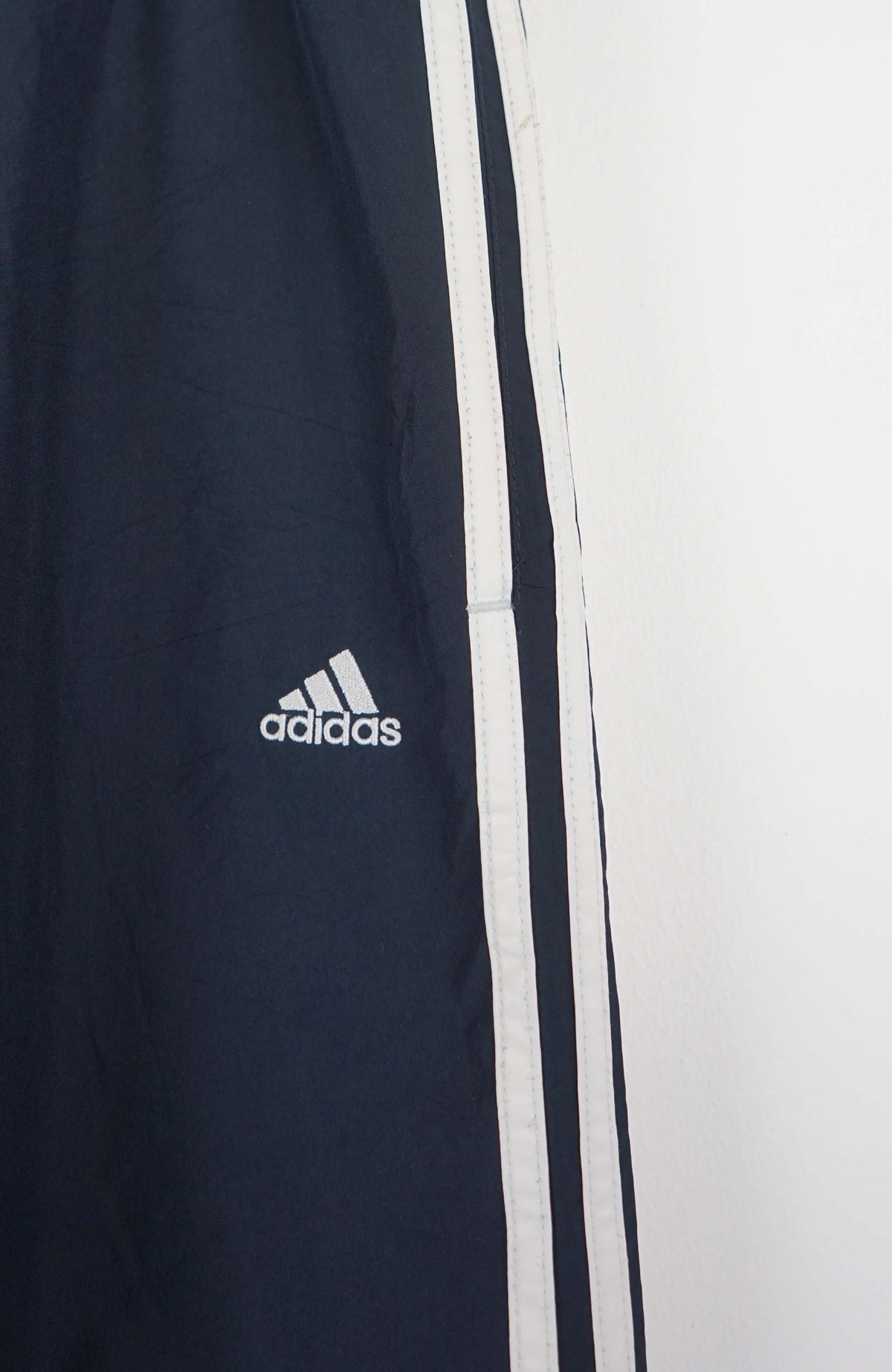 VINTAGE ADIDAS TRACK PANTS (L)