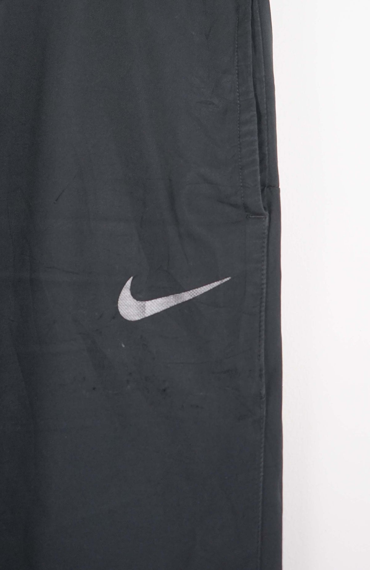 VINTAGE NIKE TRACK PANTS (M)