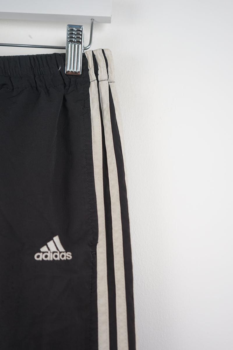 VINTAGE ADIDAS TRACK PANTS (M)