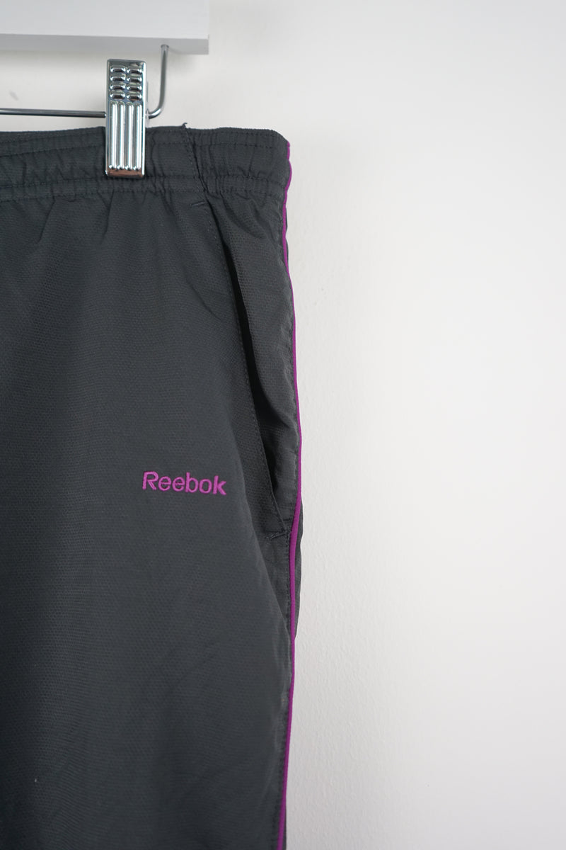 VINTAGE REEBOK TRACK PANTS (L)
