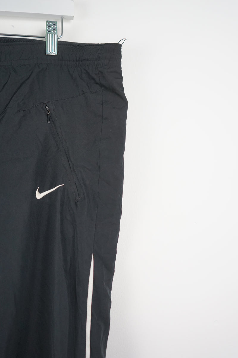 VINTAGE NIKE TRACK PANTS (XL)