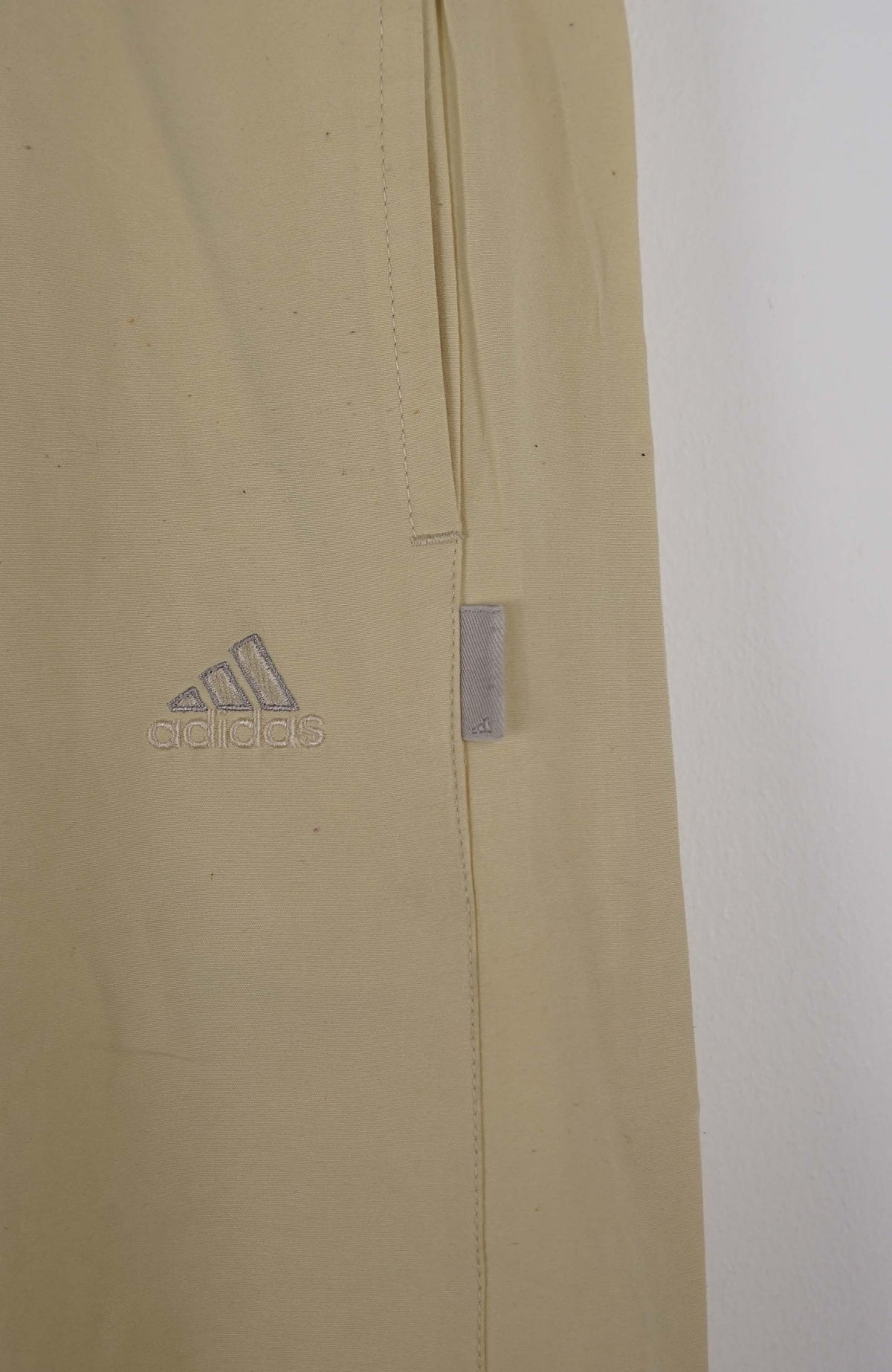 VINTAGE ADIDAS TRACK PANTS (M)