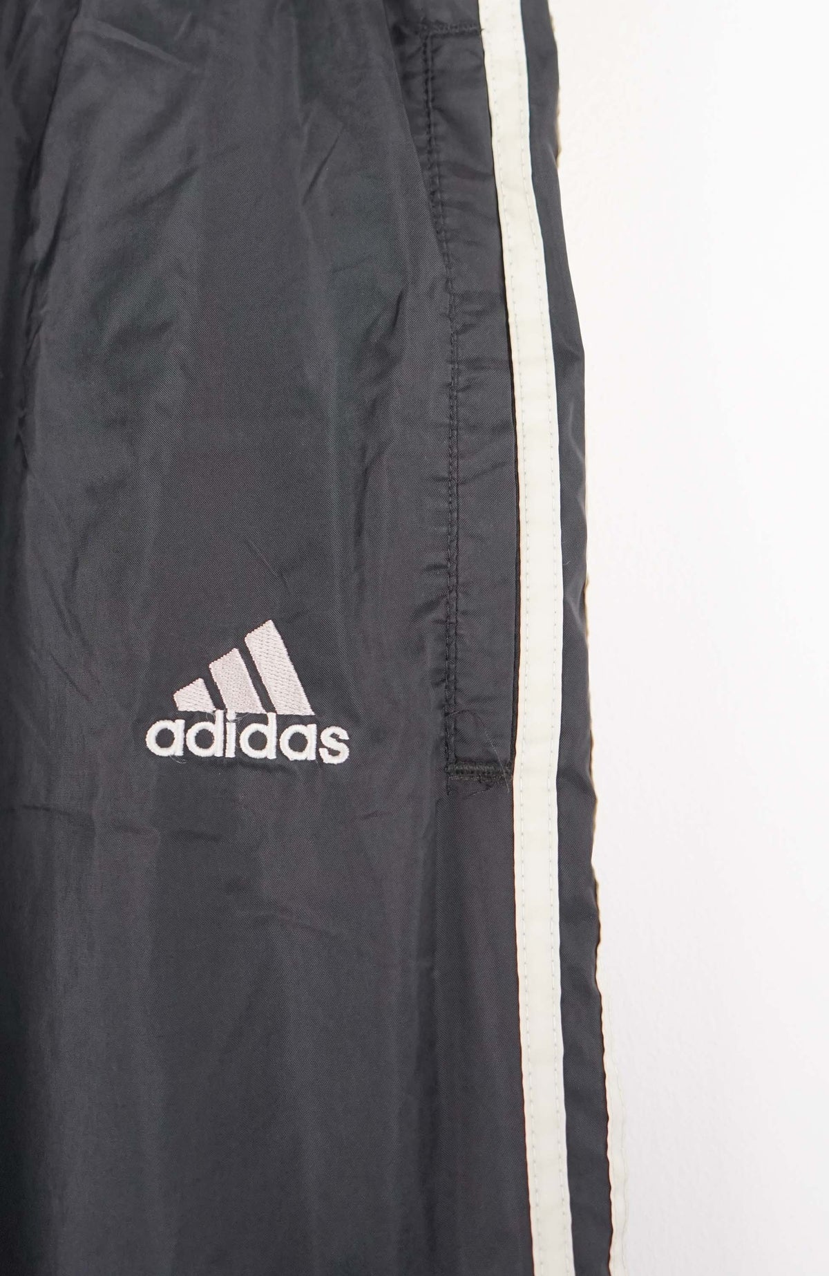 VINTAGE ADIDAS TRACK PANTS (S)