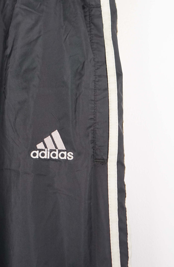 VINTAGE ADIDAS TRACK PANTS (S)