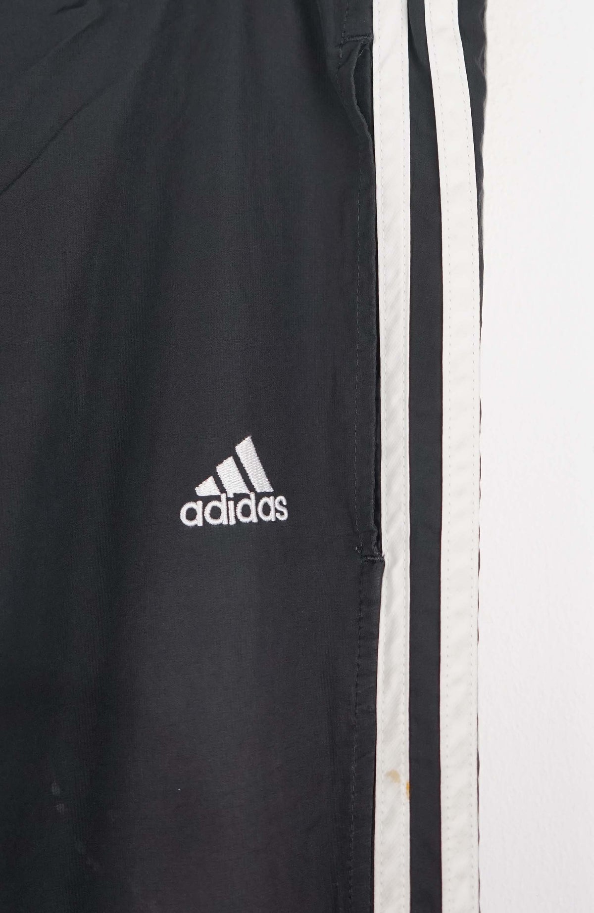 VINTAGE ADIDAS TRACK PANTS (L)
