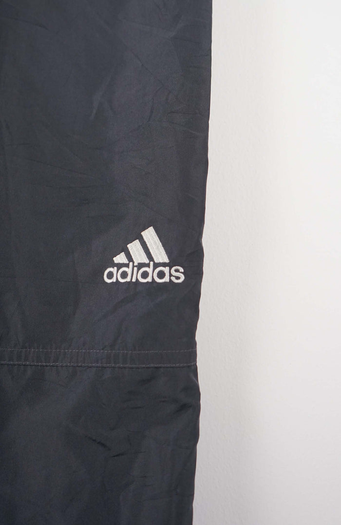 VINTAGE ADIDAS TRACK PANTS (M)