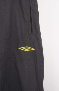 VINTAGE UMBRO TRACK PANTS (L)