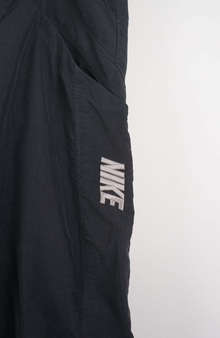 VINTAGE NIKE TRACK PANTS (XL)
