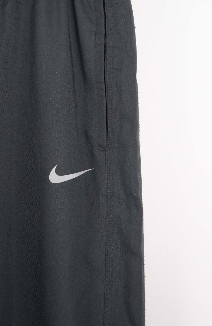 VINTAGE NIKE TRACK PANTS (M)
