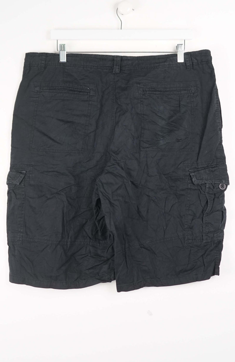 VINTAGE NIKE CARGO SHORTS W38