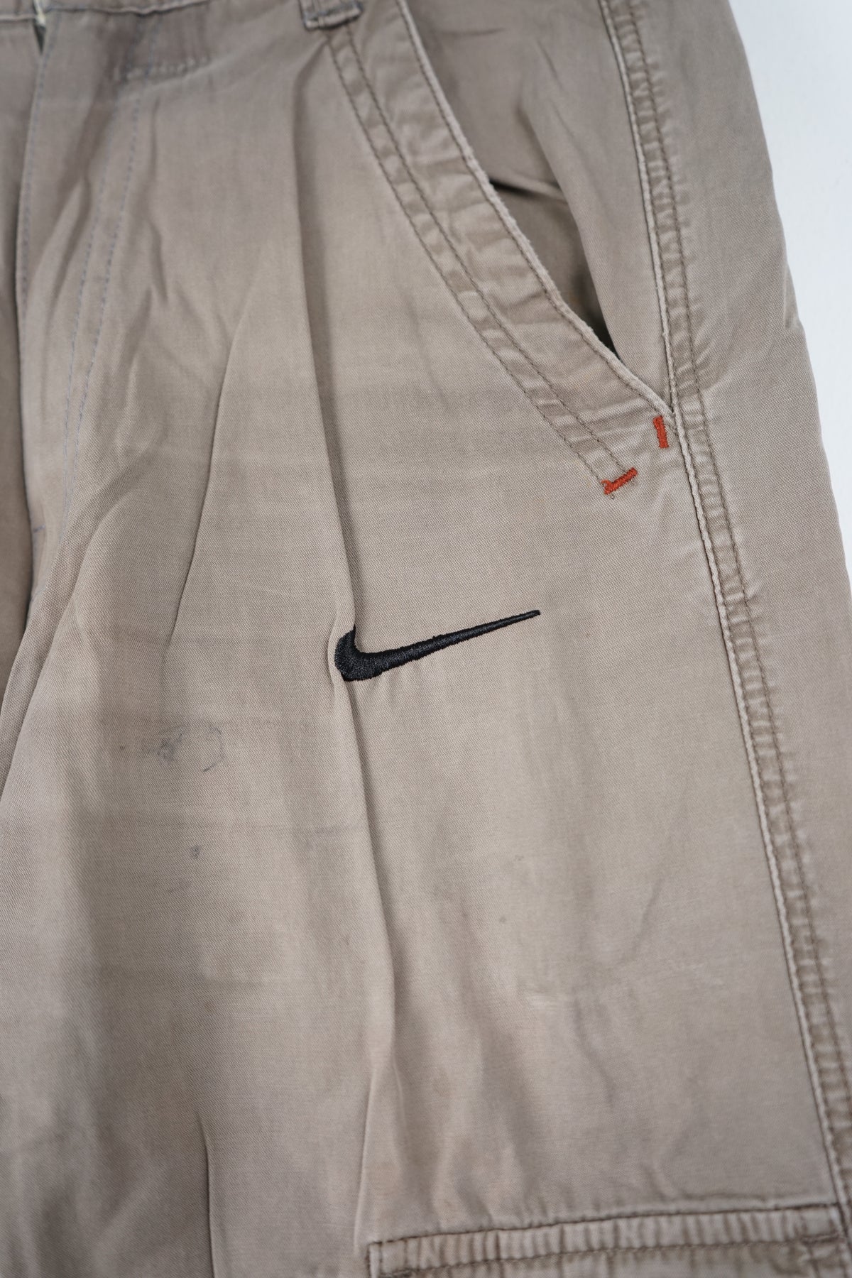 VINTAGE REWORK CARGO SHORTS W27