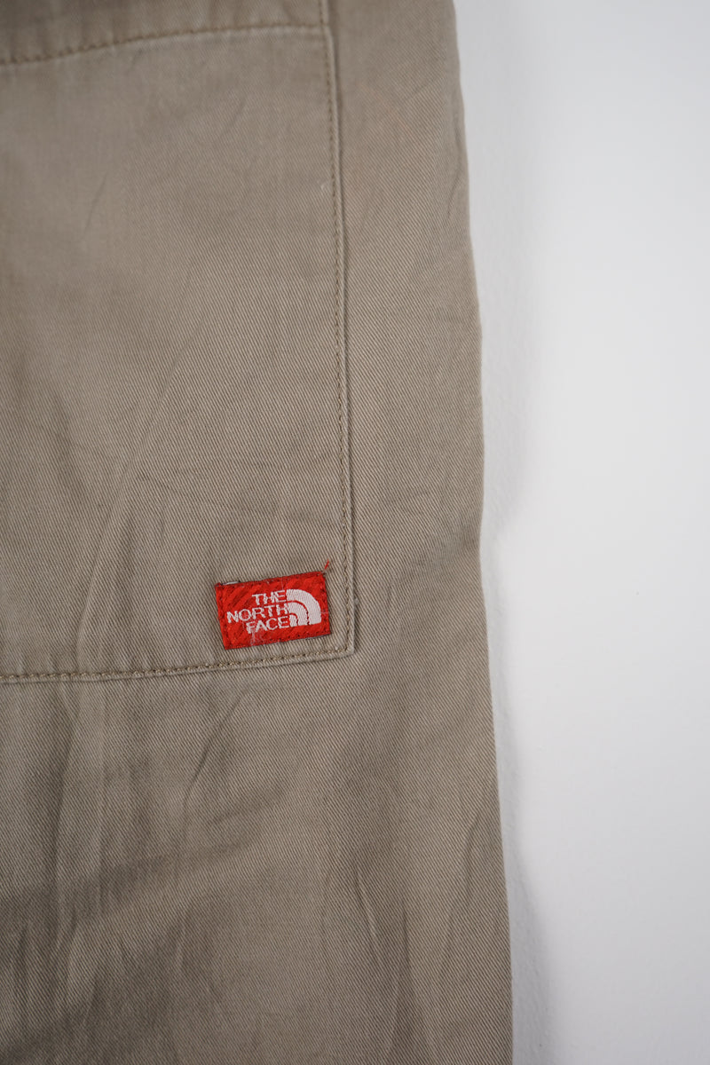 VINTAGE THE NORTH FACE CARGO SHORTS W36