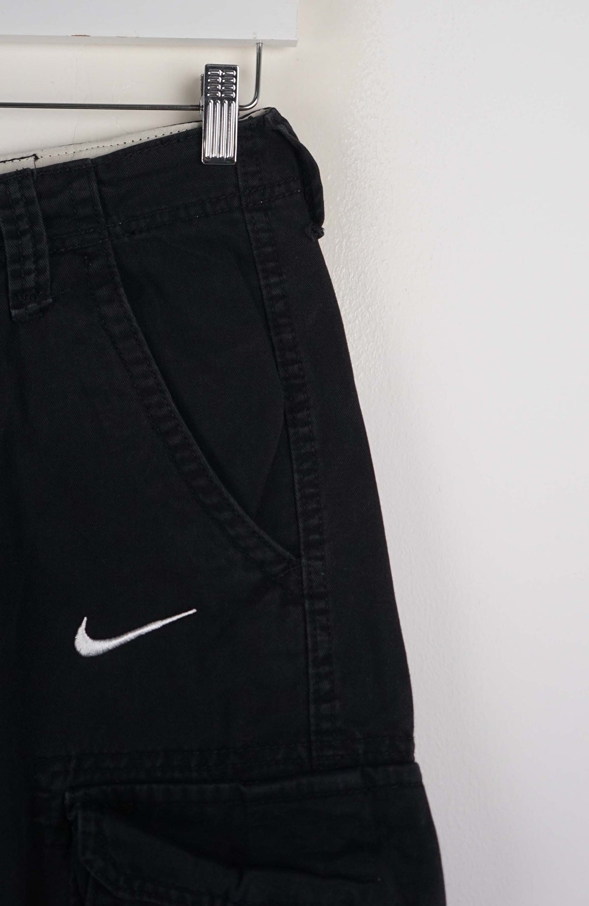 VINTAGE REWORK CARGO SHORTS W28