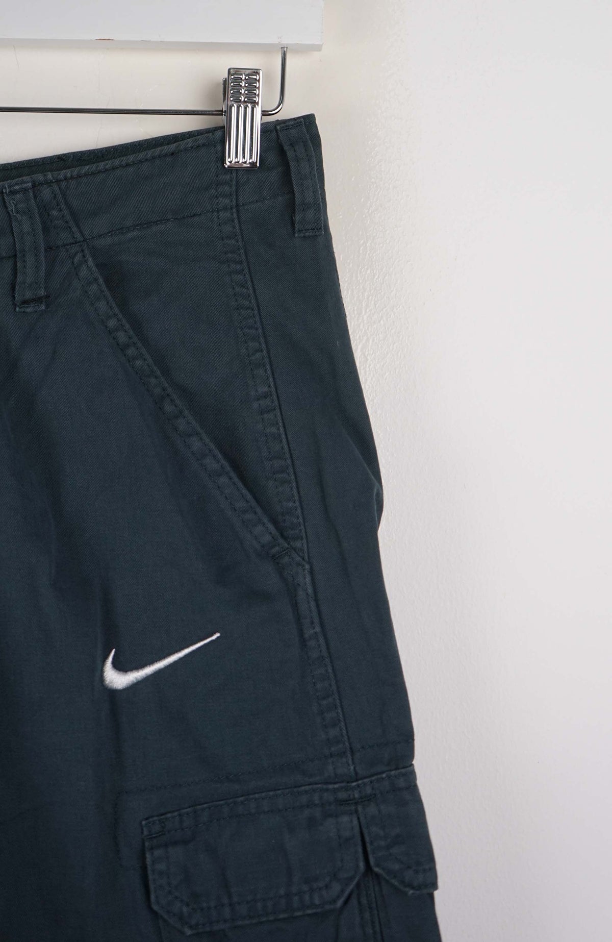 VINTAGE REWORK CARGO SHORTS W28