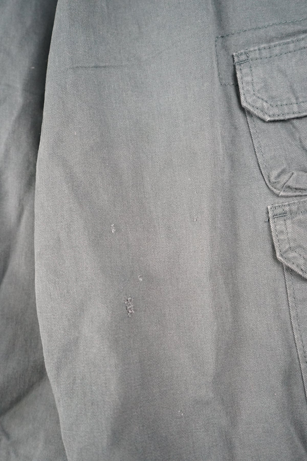 VINTAGE REWORK CARGO SHORTS W28
