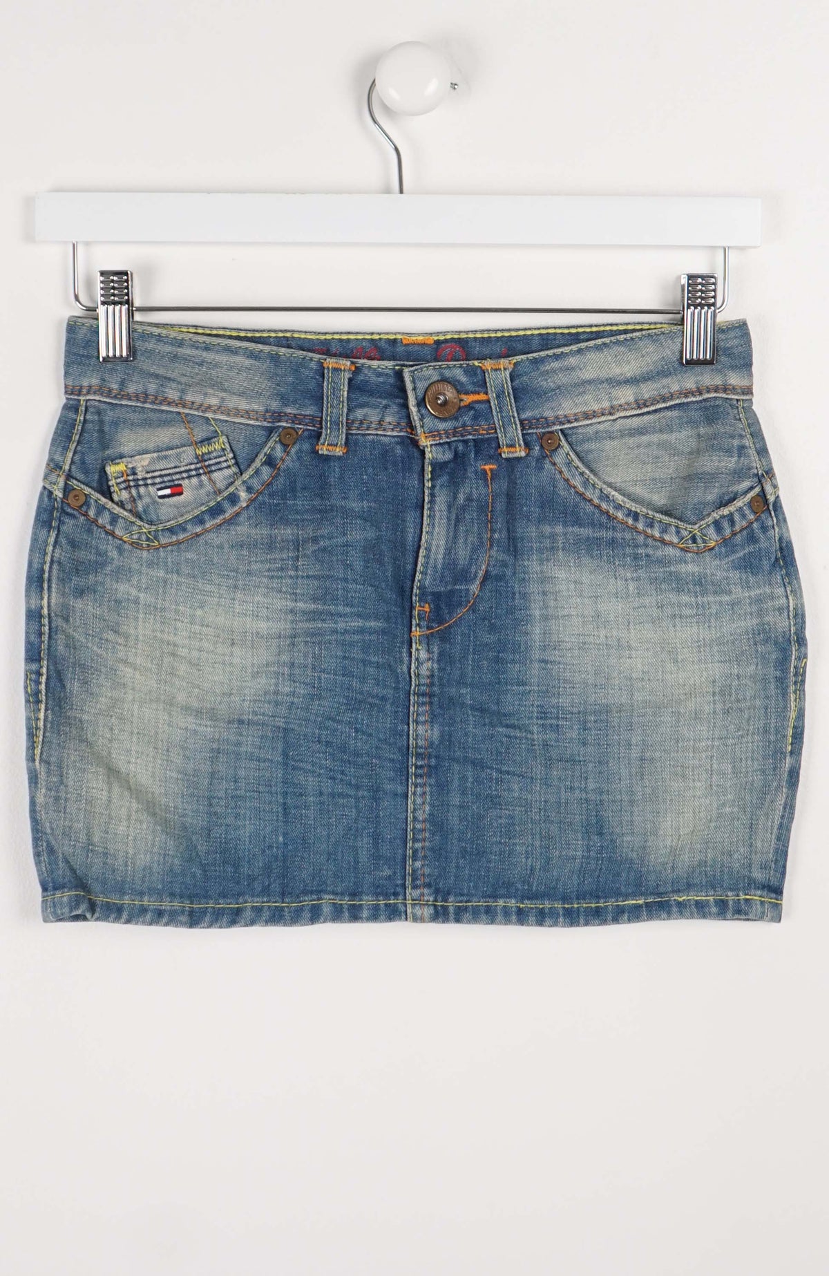 VINTAGE Y2K DENIM SKIRT (SIZE 6)