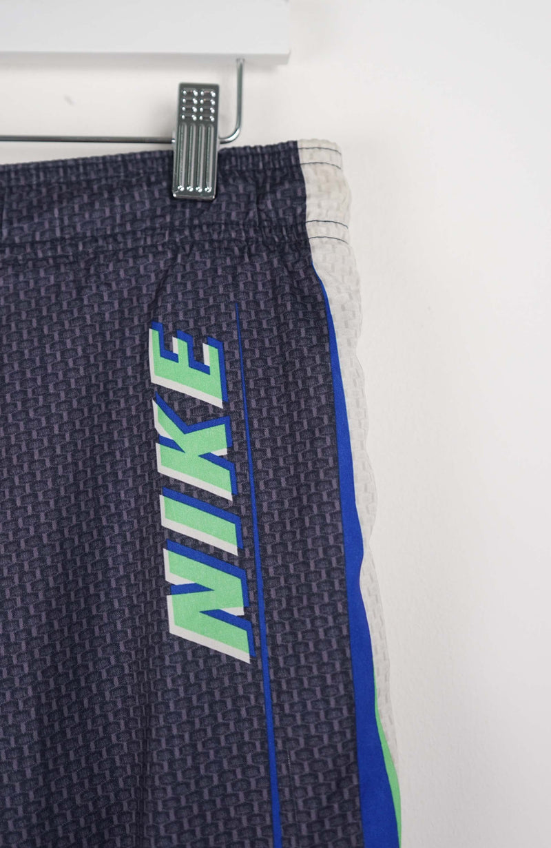VINTAGE NIKE SHORTS W36
