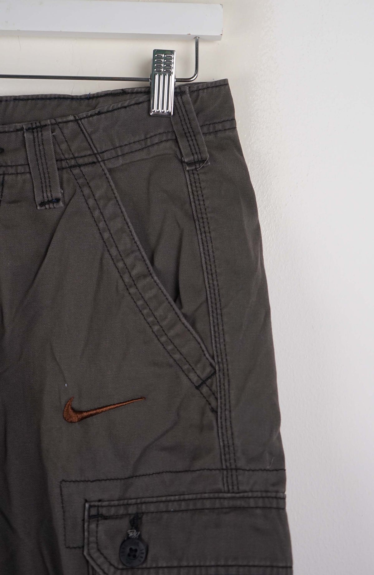 VINTAGE REWORK CARGO SHORTS W30