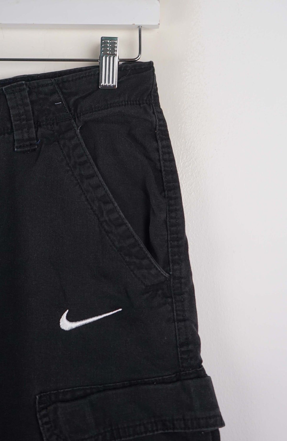 VINTAGE REWORK CARGO SHORTS W30