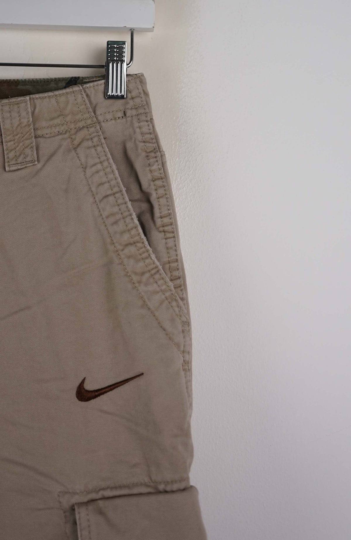 VINTAGE REWORK CARGO SHORTS W30