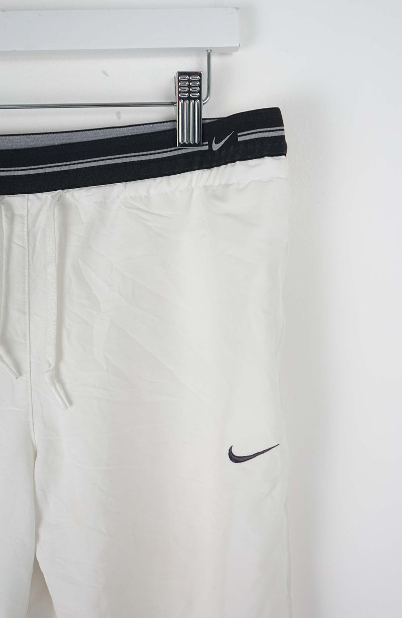 VINTAGE NIKE TRACK PANTS (M)