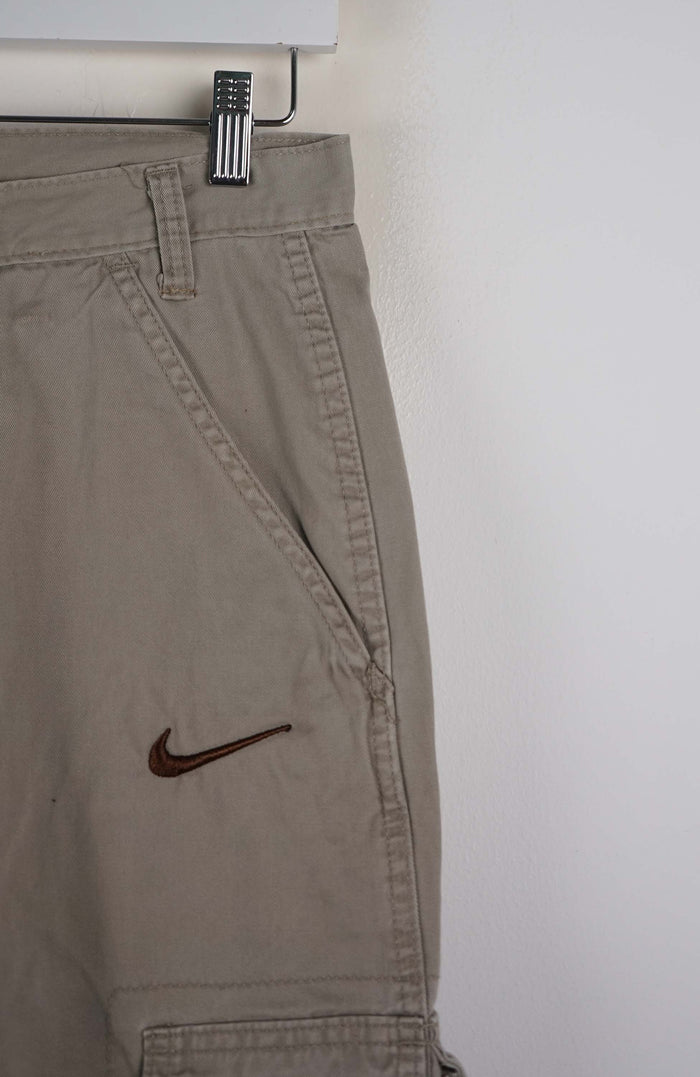 VINTAGE REWORK CARGO SHORTS W29