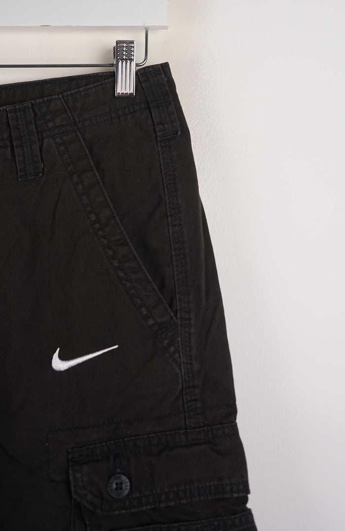 VINTAGE REWORK CARGO SHORTS W29