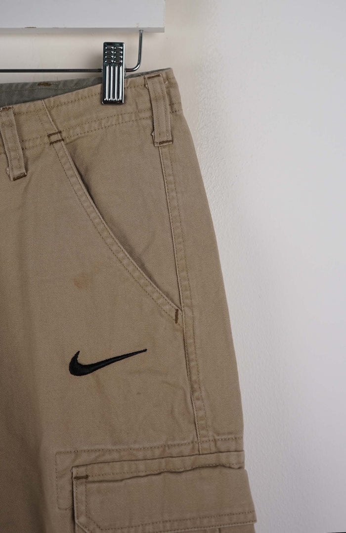 VINTAGE REWORK CARGO SHORTS W30