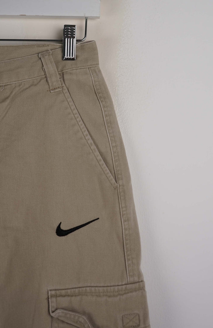 VINTAGE REWORK CARGO SHORTS W28