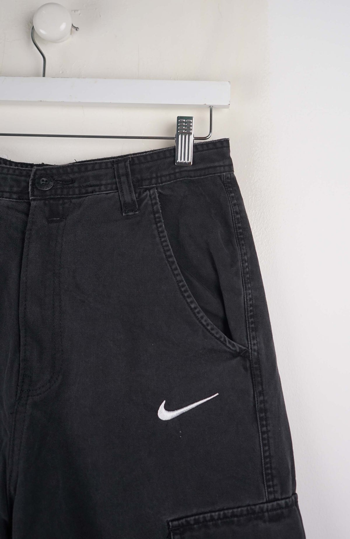 VINTAGE REWORK CARGO SHORTS W30