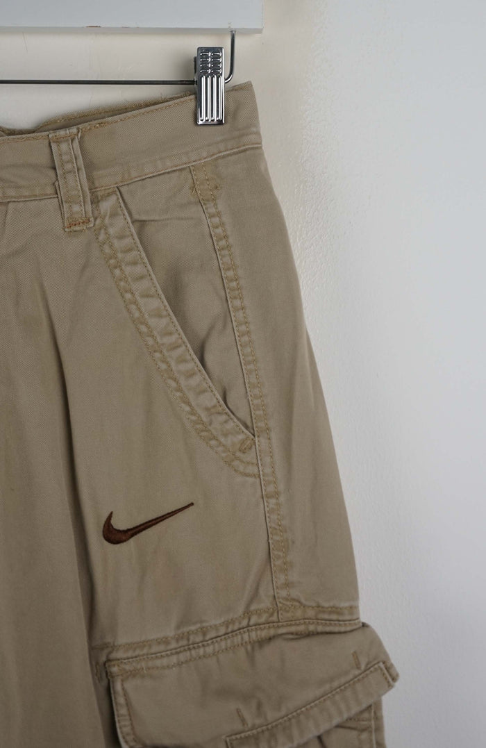VINTAGE REWORK CARGO SHORTS W28