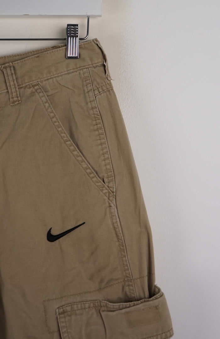 VINTAGE REWORK CARGO SHORTS W30