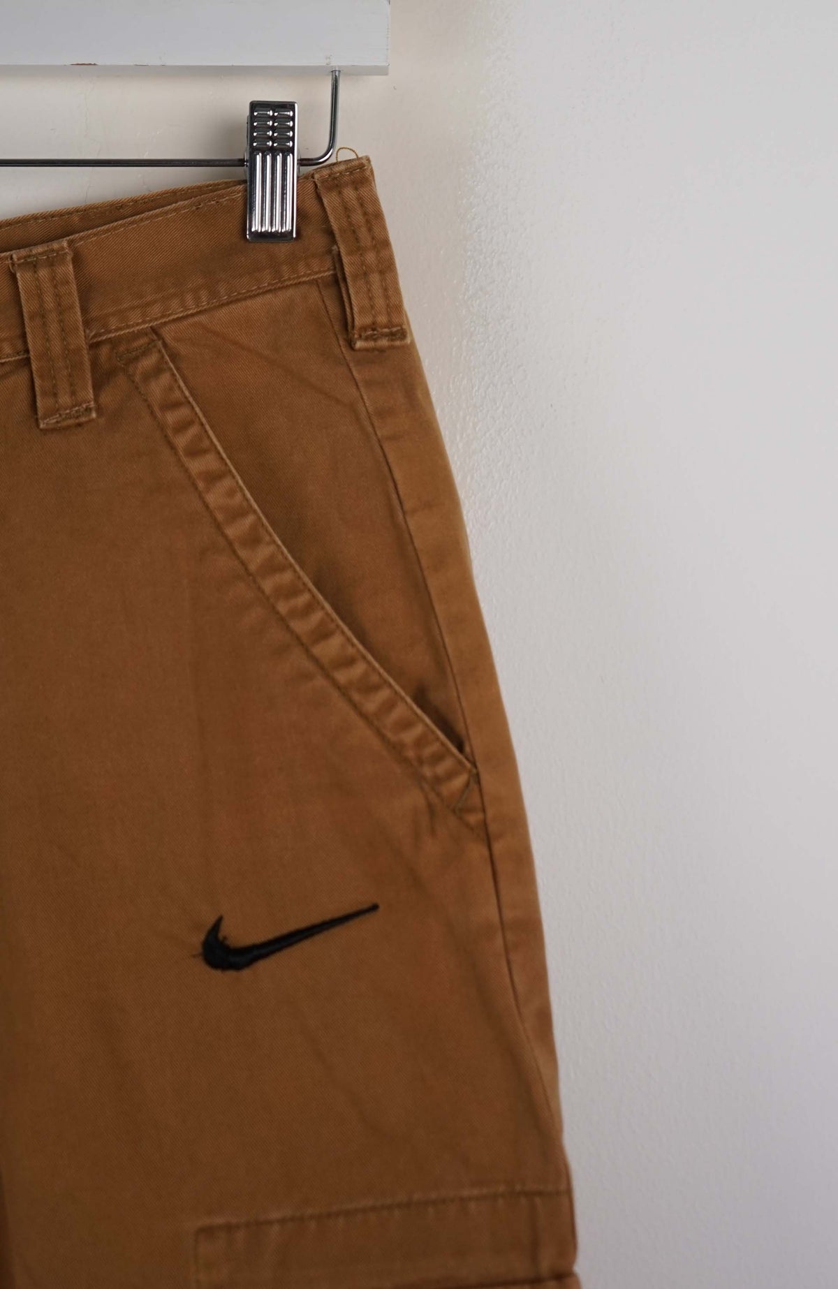 VINTAGE REWORK CARGO SHORTS W28