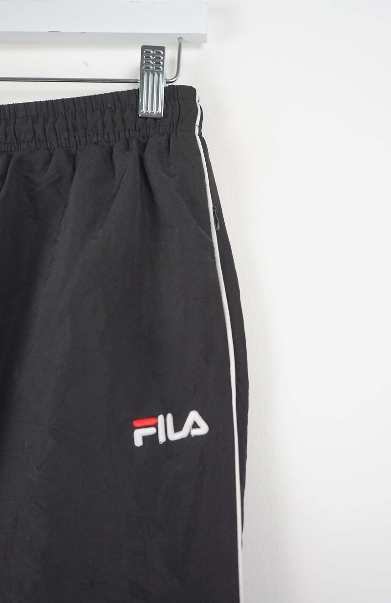 VINTAGE FILA TRACK PANTS (M)