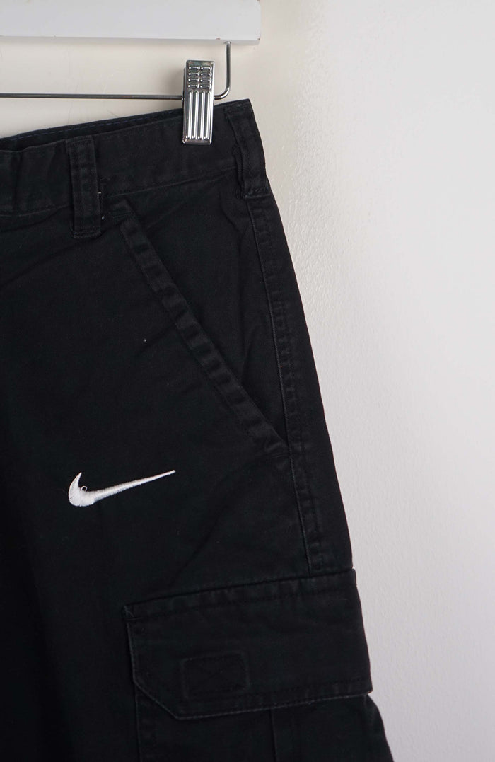 VINTAGE REWORK CARGO SHORTS W28