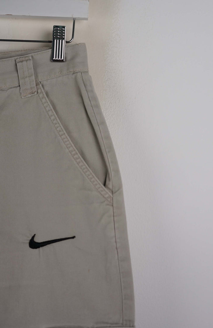 VINTAGE REWORK CARGO SHORTS W28