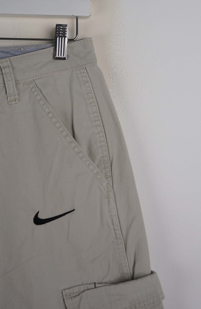 VINTAGE REWORK CARGO SHORTS W28