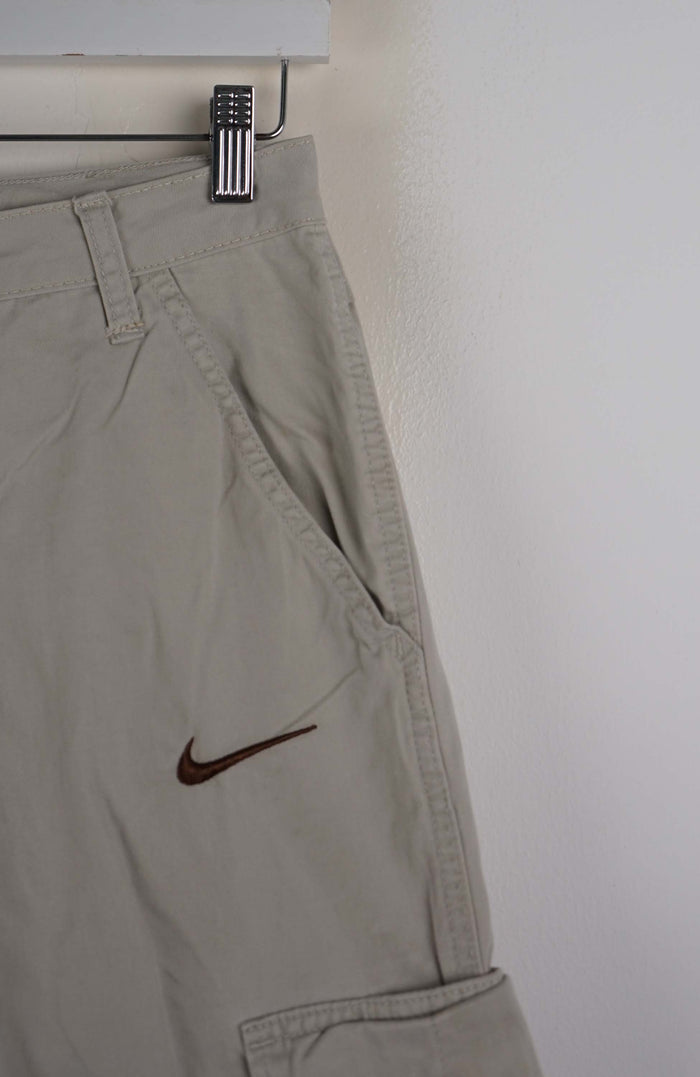 VINTAGE REWORK CARGO SHORTS W28