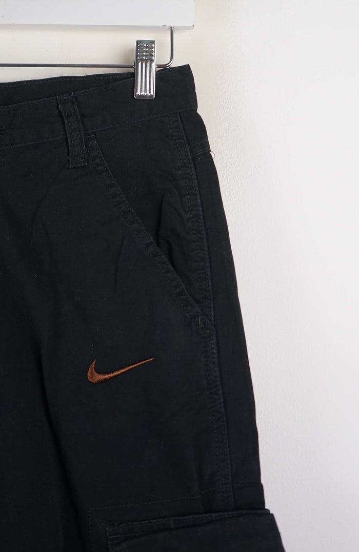 VINTAGE REWORK CARGO SHORTS W28