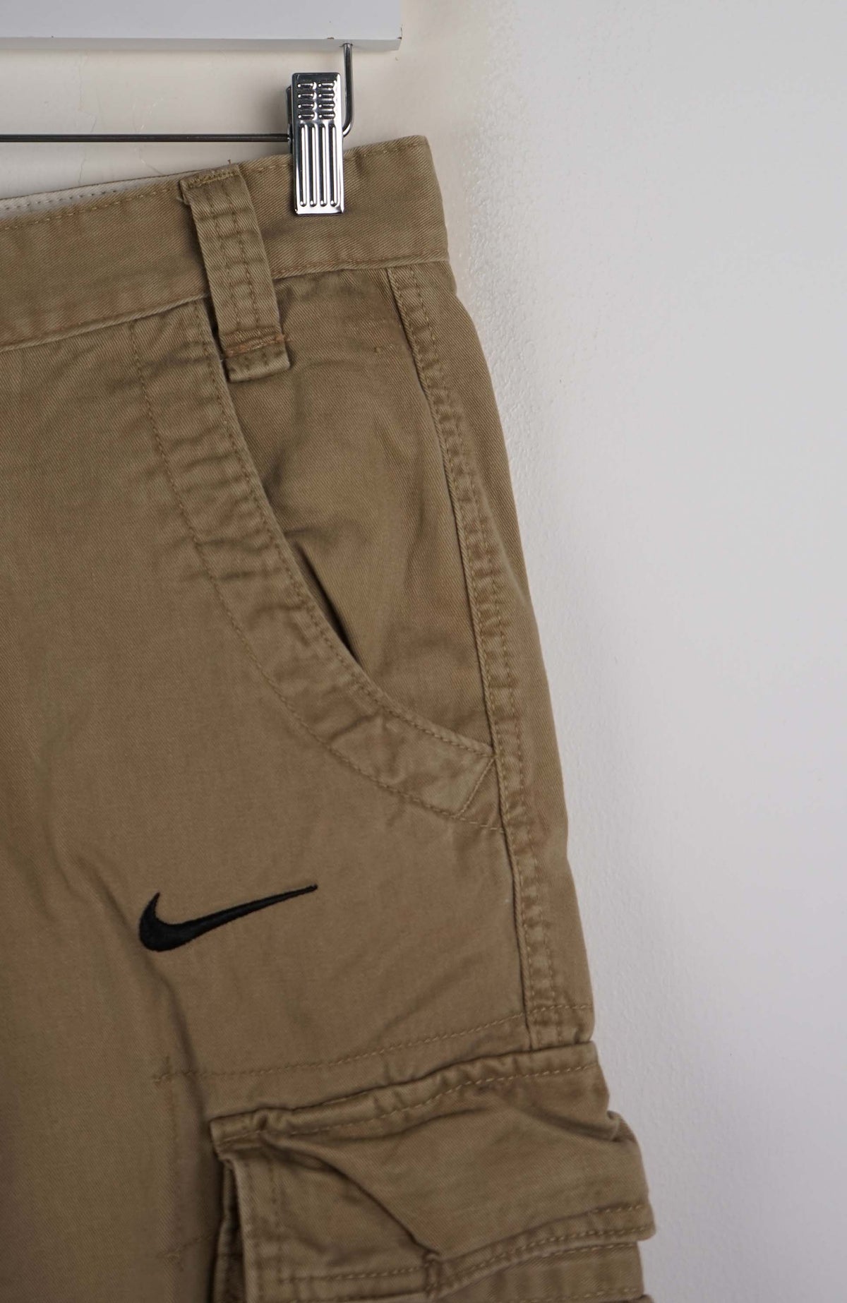 VINTAGE REWORK CARGO SHORTS W28