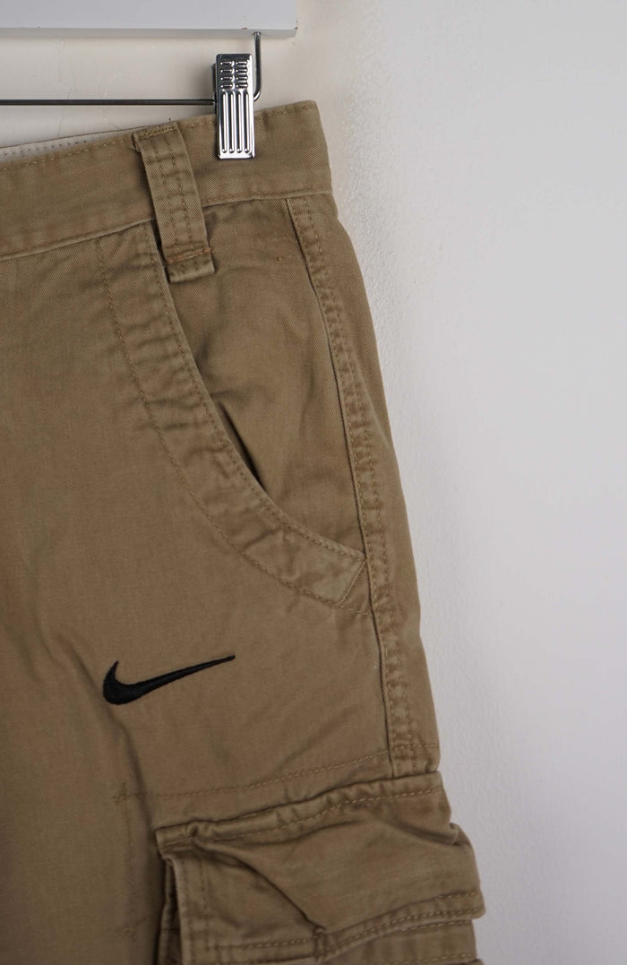 VINTAGE REWORK CARGO SHORTS W28