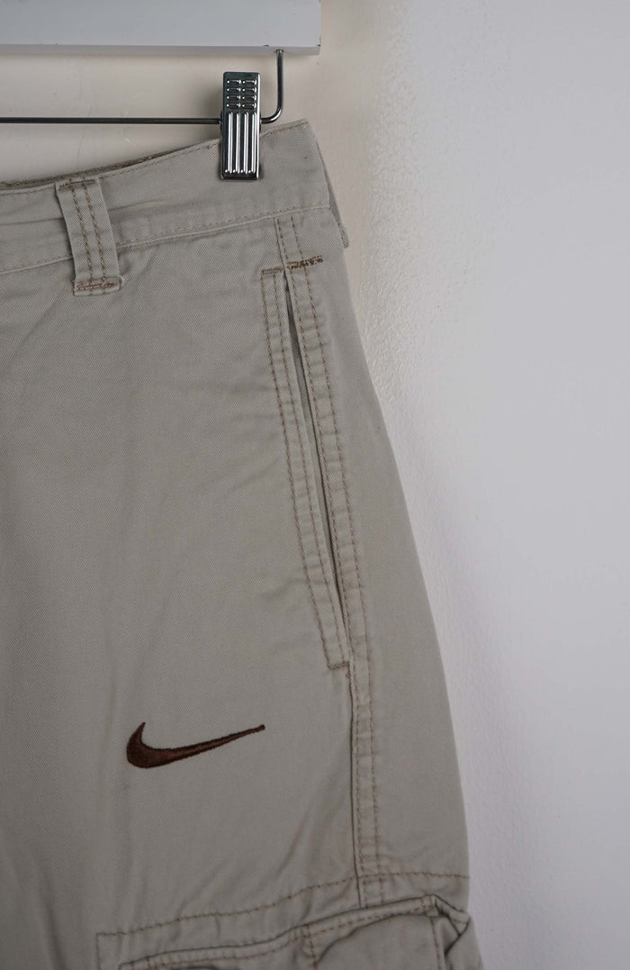 VINTAGE REWORK CARGO SHORTS W28