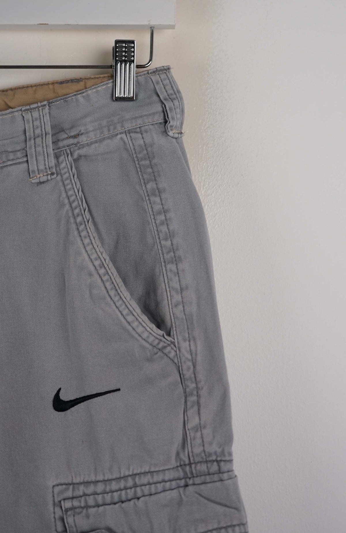 VINTAGE REWORK CARGO SHORTS W29
