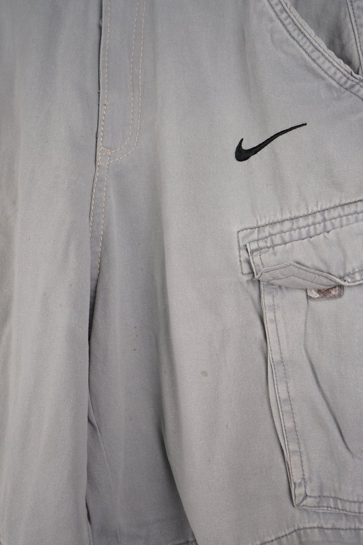 VINTAGE REWORK CARGO SHORTS W29