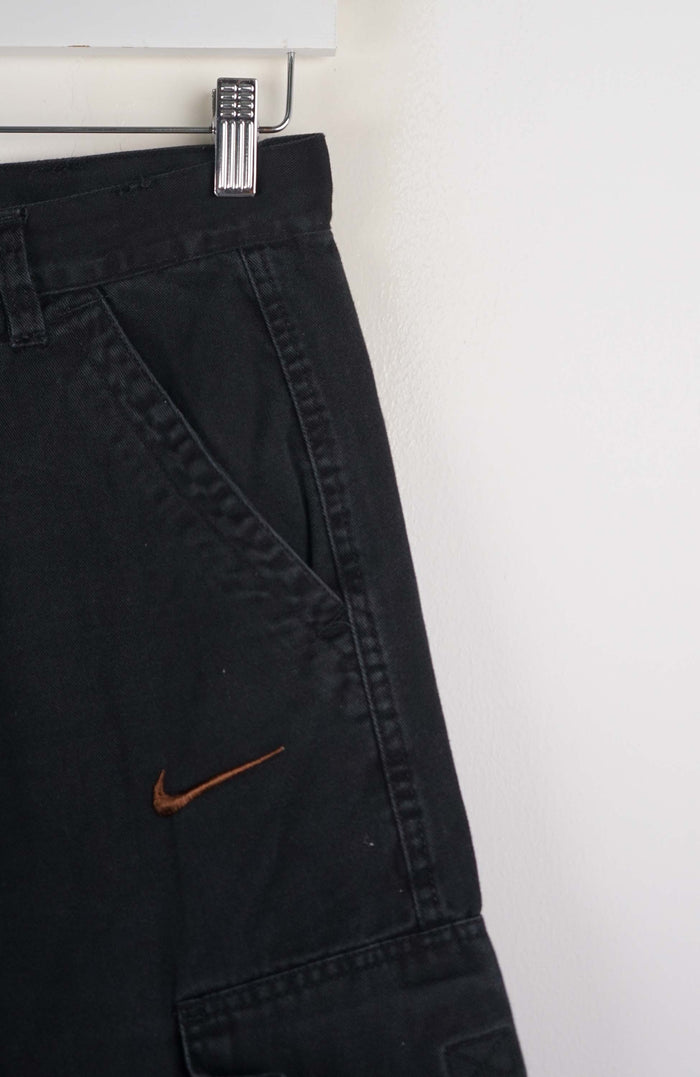 VINTAGE REWORK CARGO SHORTS W28
