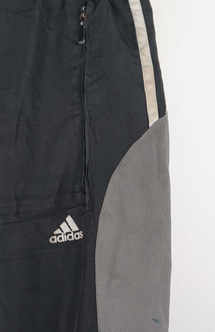VINTAGE ADIDAS TRACK PANTS (L)