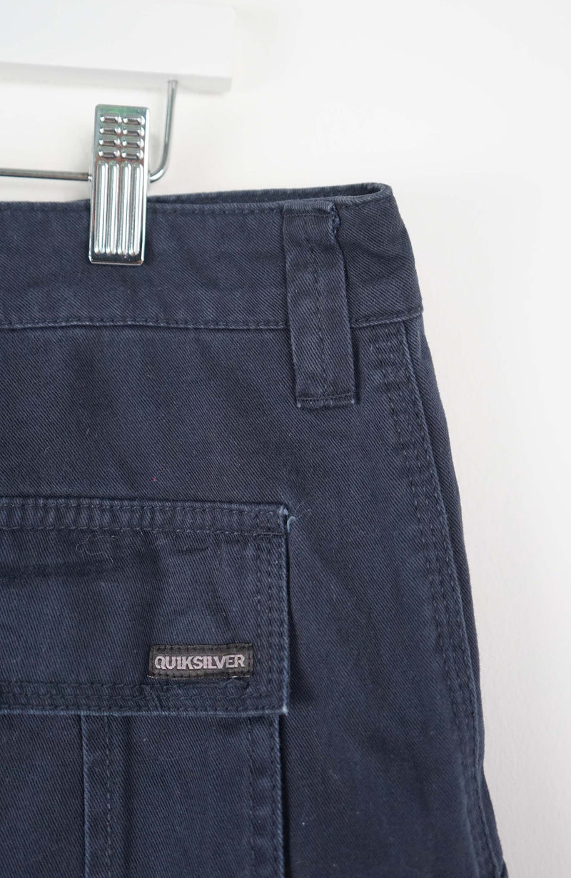 VINTAGE QUIKSILVER CARGO SHORTS W38