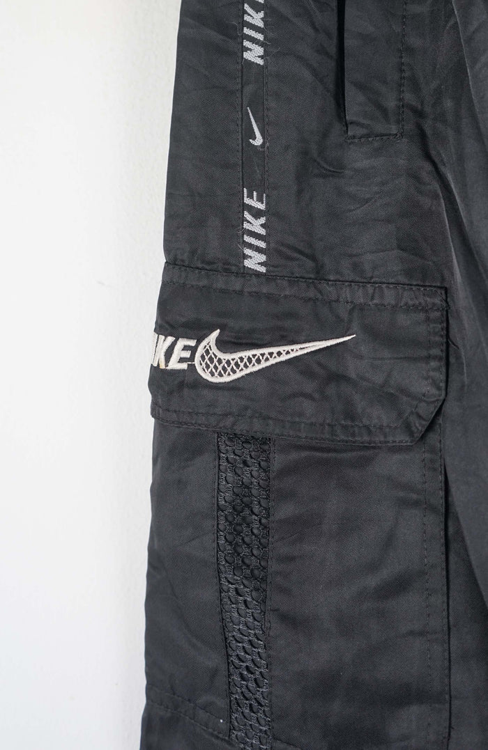 VINTAGE NIKE TRACK PANTS (M)