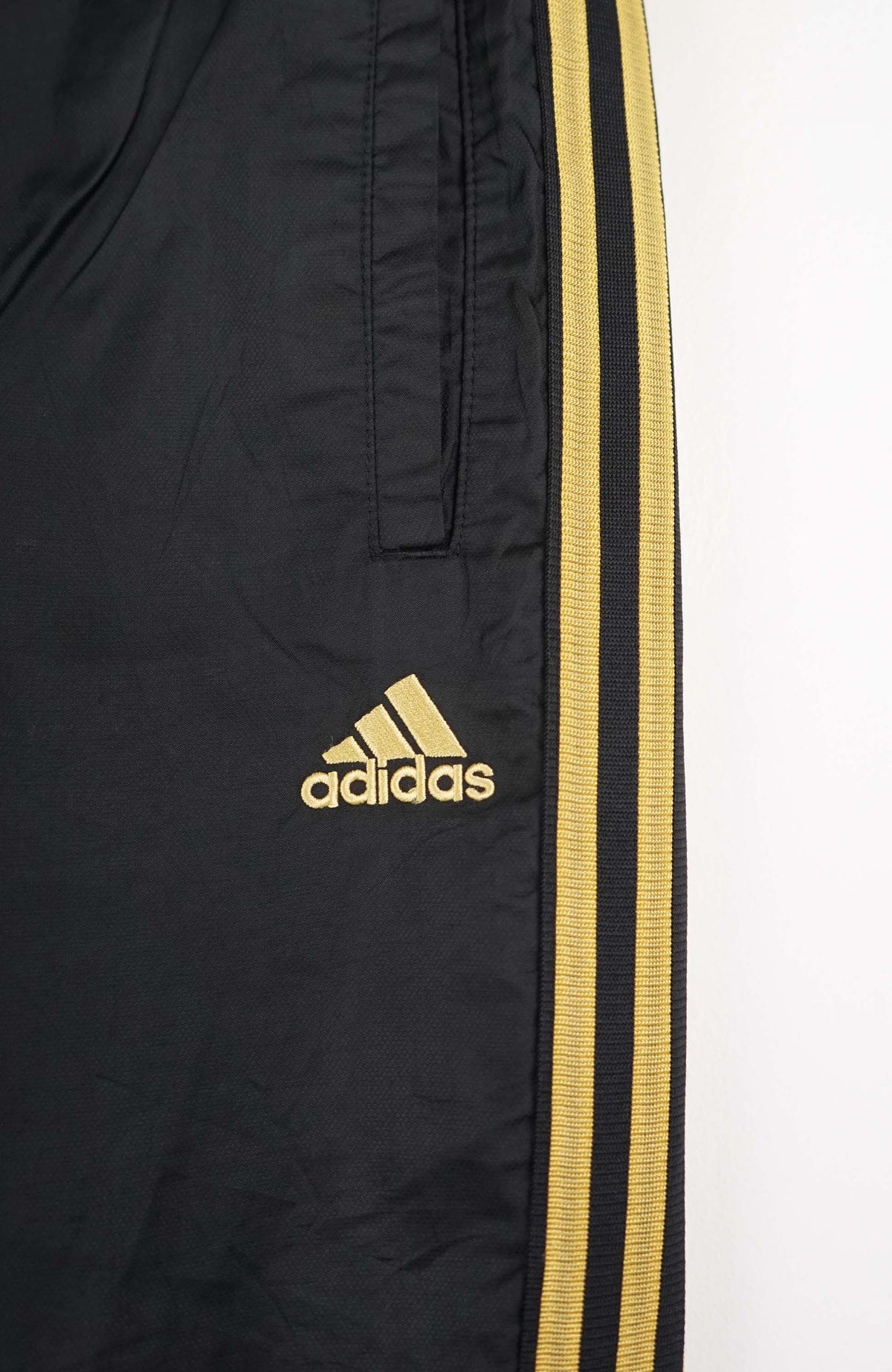 VINTAGE ADIDAS TRACK PANTS (S)